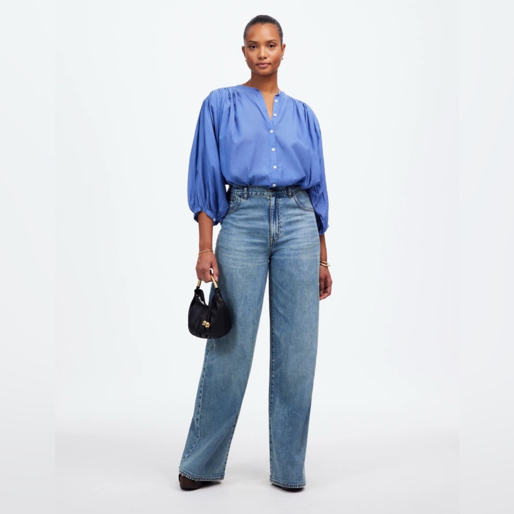 NWT Curvy Superwide-Leg Jeans in Billings Wash: Airy Denim Edition